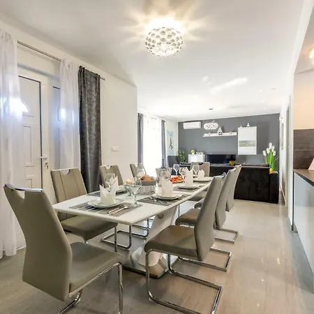 Apartament Magnolia By *